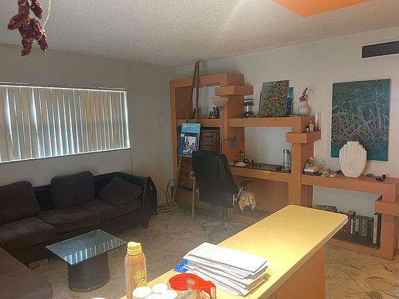 5th image of 1700 Cleveland Street Apt 204