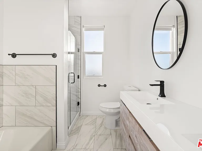 900 Euclid St #404 — Photo 12