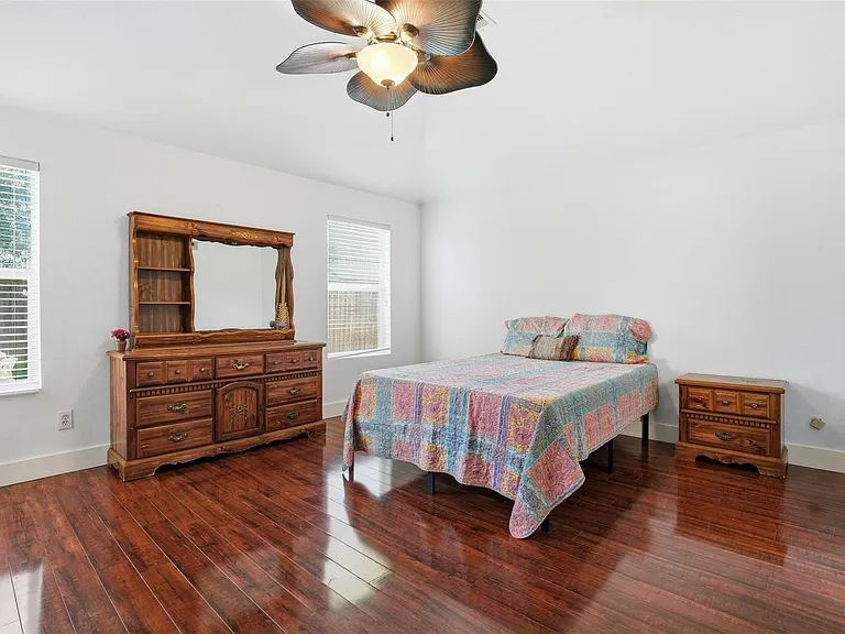 14410 Long Meadow Dr — Photo 16