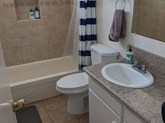 5th image of 1610 Barry Ave APT 6