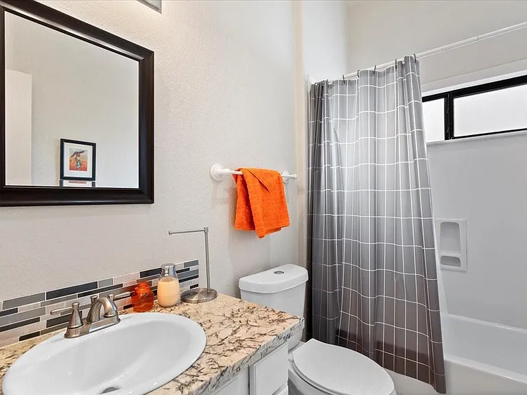 2338 Bermuda Shores Dr — Photo 16