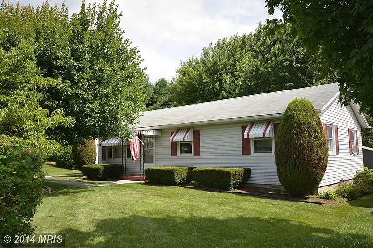 2160 1st St photo 1