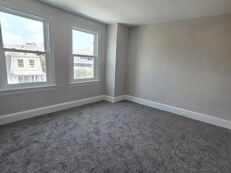 316 Woodbine Ave — Photo 30