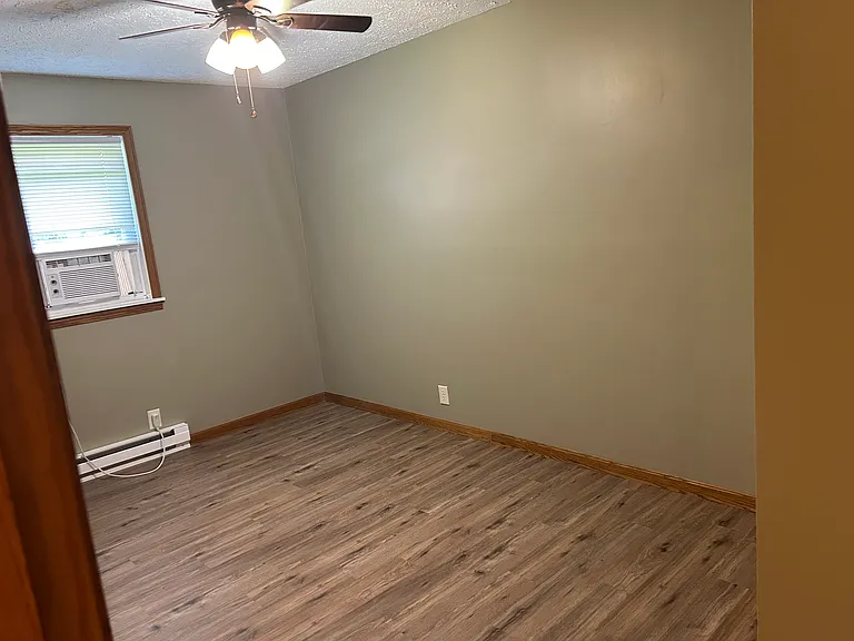 603 Greenbriar Cir — Photo 6