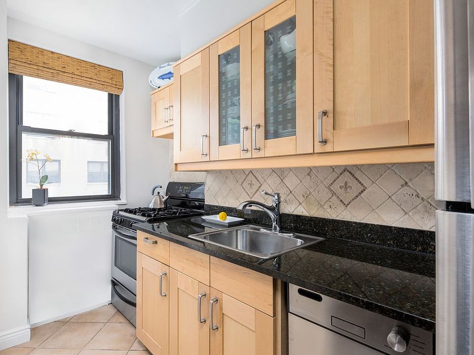 1st image of 315 E 72nd St APT 1A
