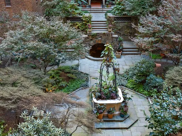 115 East 67th Street image 18 of 20