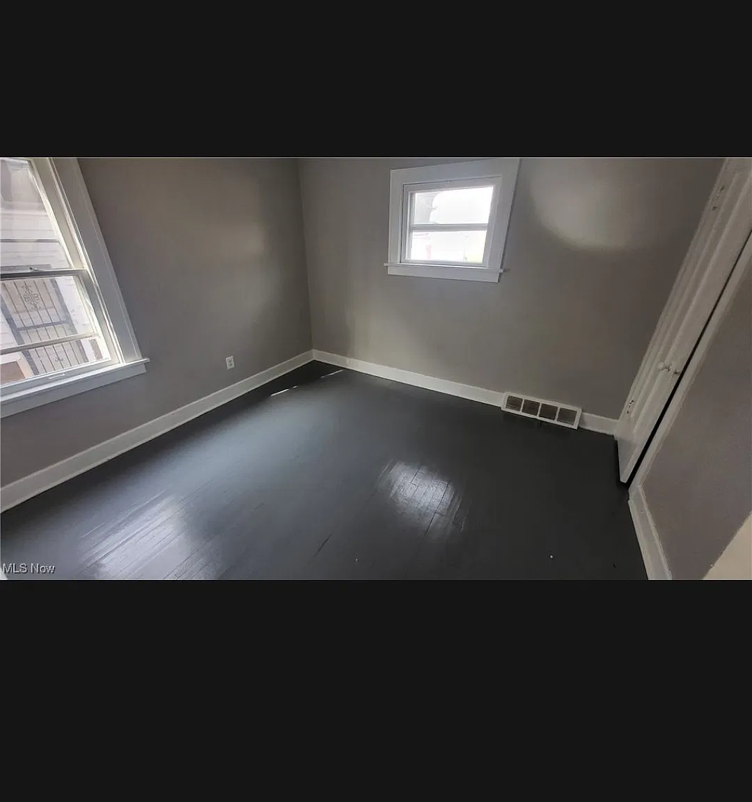 2 bed, $950 — Photo 4
