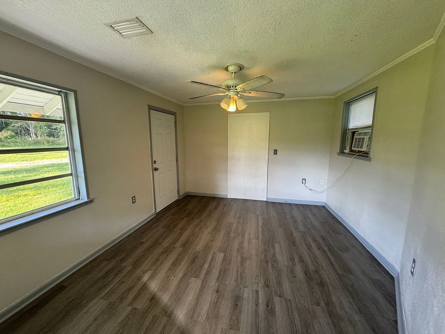 12534 Roberts St — Photo 3