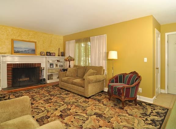 3rd image of 67 Chaucer St