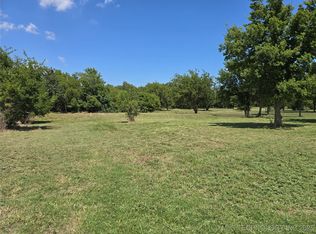 21 E St S, Broken Arrow, OK 74014