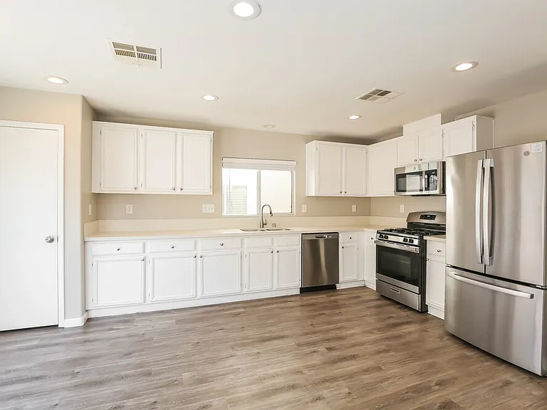 9790 Splendor Sky Ave — Photo 9