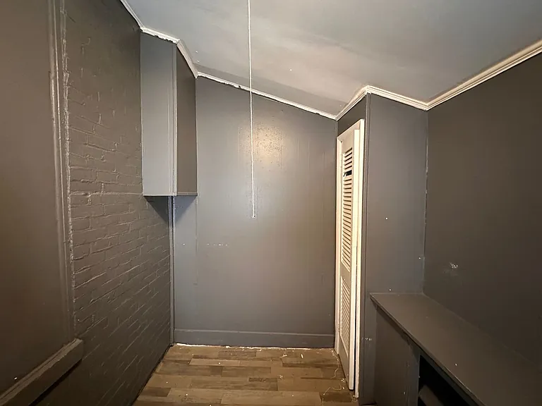 2049 E Cambria St — Photo 22