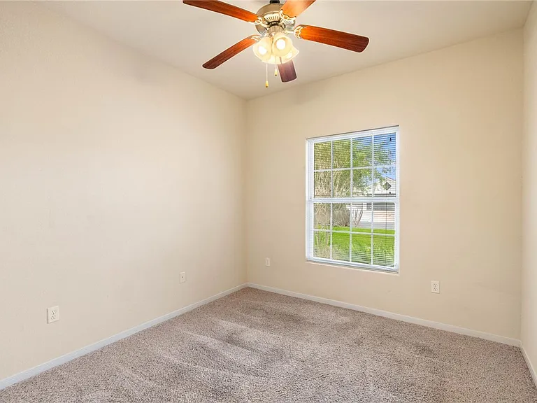 2529 Las Brisas St — Photo 12