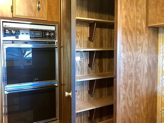 5th image of 12308 123rd St Ct E