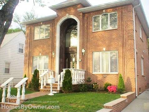 2nd image of 2375 207th St