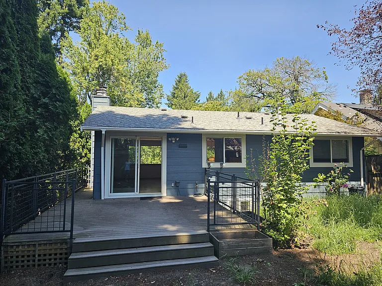 3016 SW Carolina St — Photo 57