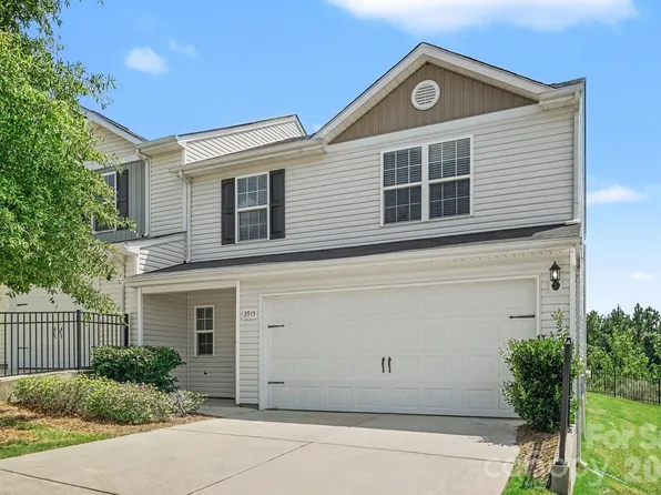 3915 Rosfield Dr, Charlotte, NC 28214