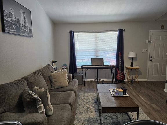 4th image of 2740 W Tharpe St APT 104
