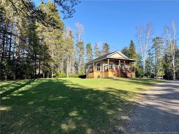 101 Coombes Rd, Saint Laonard, NB E7E 2P8