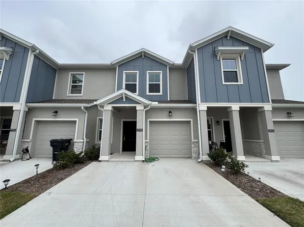 2959 Savoir Ave, Davenport, FL 33837