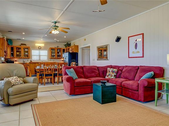 5th image of 2604 Bridgeview Dr