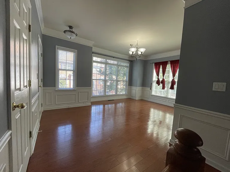 11090 Brunson Dr — Photo 3