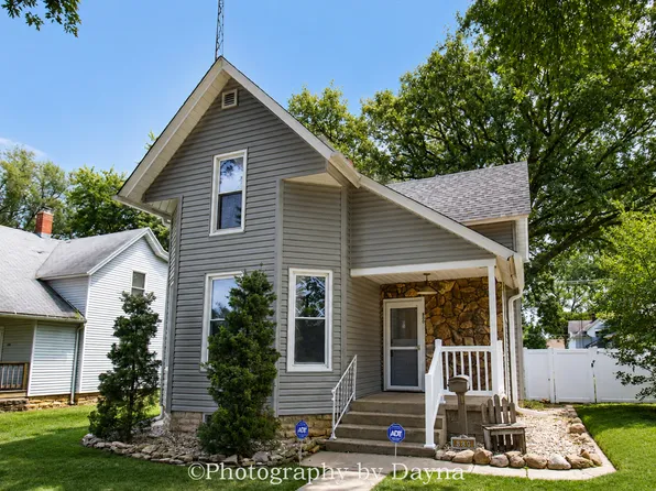 880 S 5th Ave, Kankakee, IL 60901