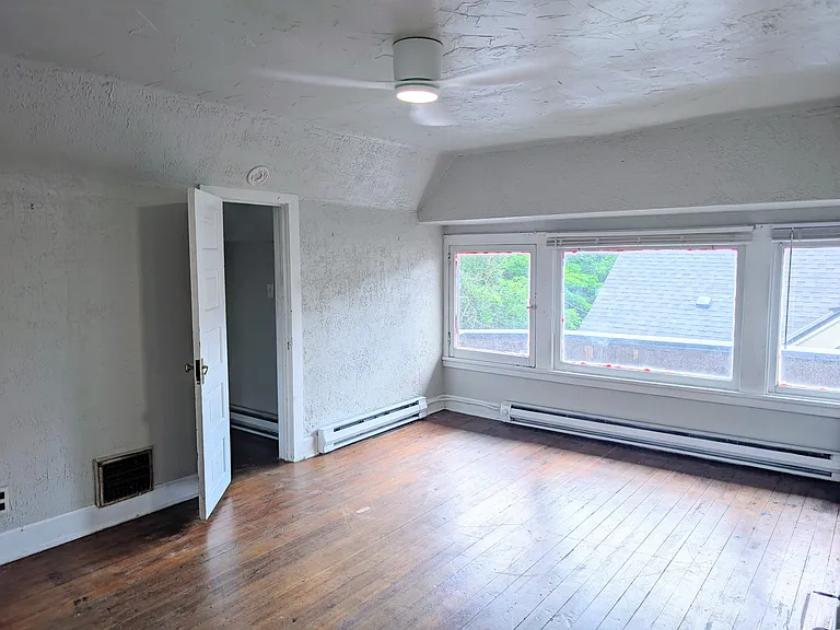 2312 W Pacific Ave #5 — Photo 3