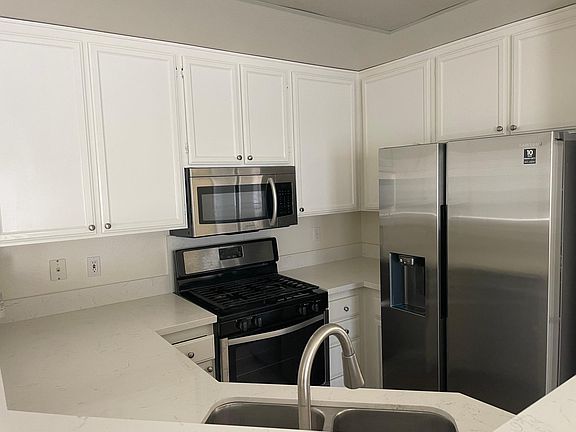 5th image of 11893 Spruce Run Dr APT A