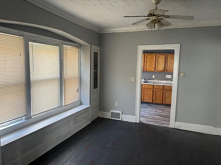 12702 Iowa Ave. — Photo 5
