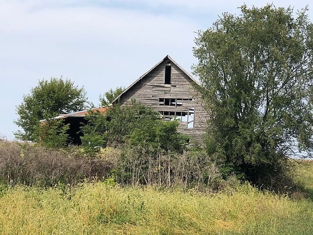 2nd image of Delaware Rd