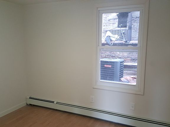 12x10 bedroom