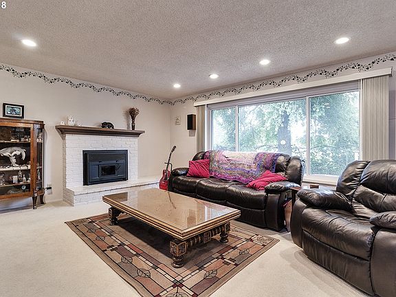 5th image of 1190 NE Birchaire Ln