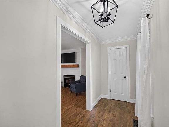 2nd image of 804 Greenspring Ct