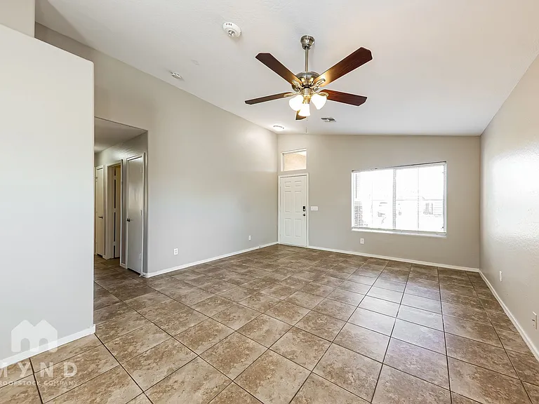 22027 W Pima St — Photo 6