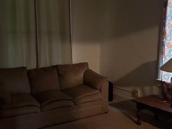 4th image of 272 Lincoln Ave