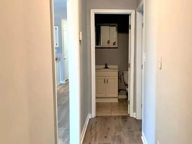 1810 Reynolds St — Photo 11
