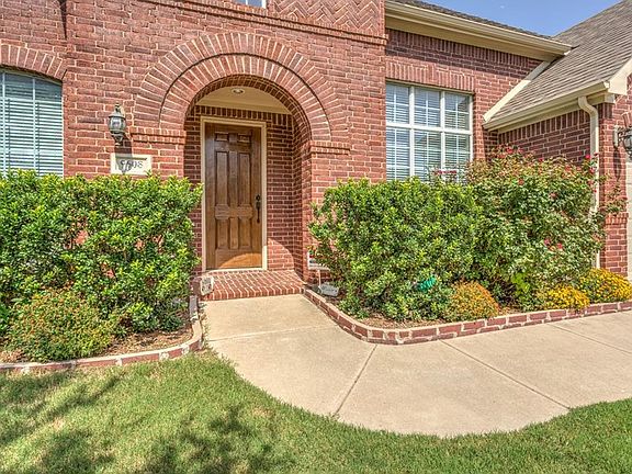 2nd image of 9608 Lacey Ln