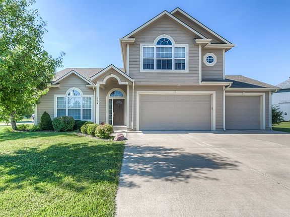 2nd image of 204 Thomas Cir