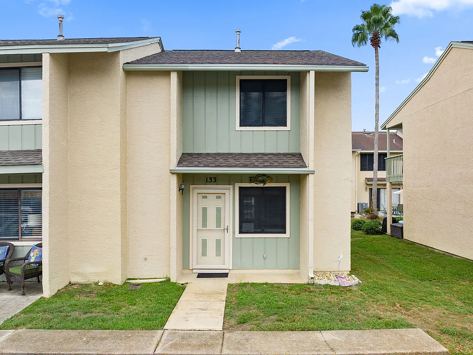 133 W Leslie Ln #1