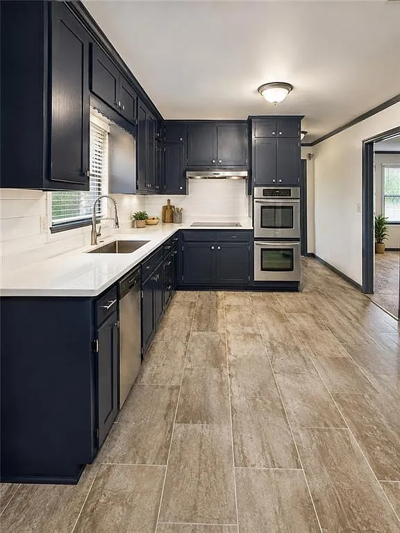 3 bed, 2.0 bath, 1408 sqft, $1,995 — Photo 2