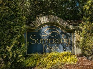 10F Red Bud Ln, Hendersonville, NC 28739