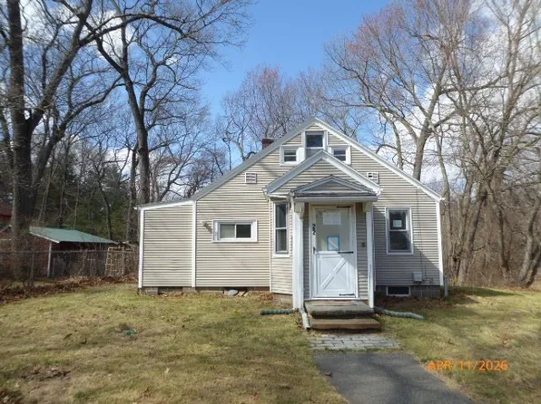 22 Bluemer Rd, Southampton, MA 01073