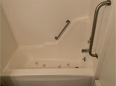 5th image of 410 W Jackson St #11210112