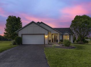 18540 39th Ave N, Plymouth, MN 55446