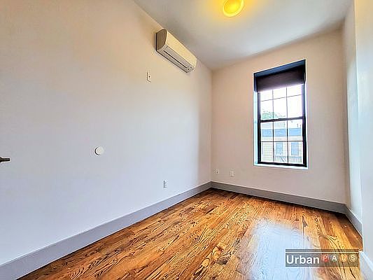 5th image of 274 Chauncey St #4A