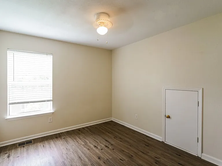 608 Birchbrook Ct — Photo 14