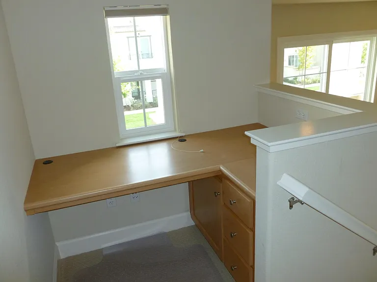 216 Hockney Ave — Photo 12