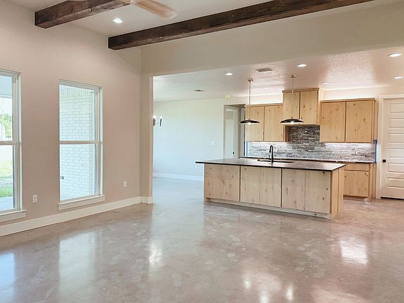 5th image of 1050 Dove Hill Br