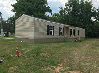 218 Lake St #B, New Llano, LA 71461